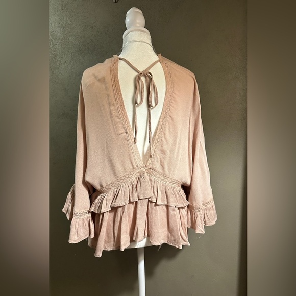 Deep front and back V shirt, butterfly sleeves , size S, Rayon, NWT - Picture 7 of 8